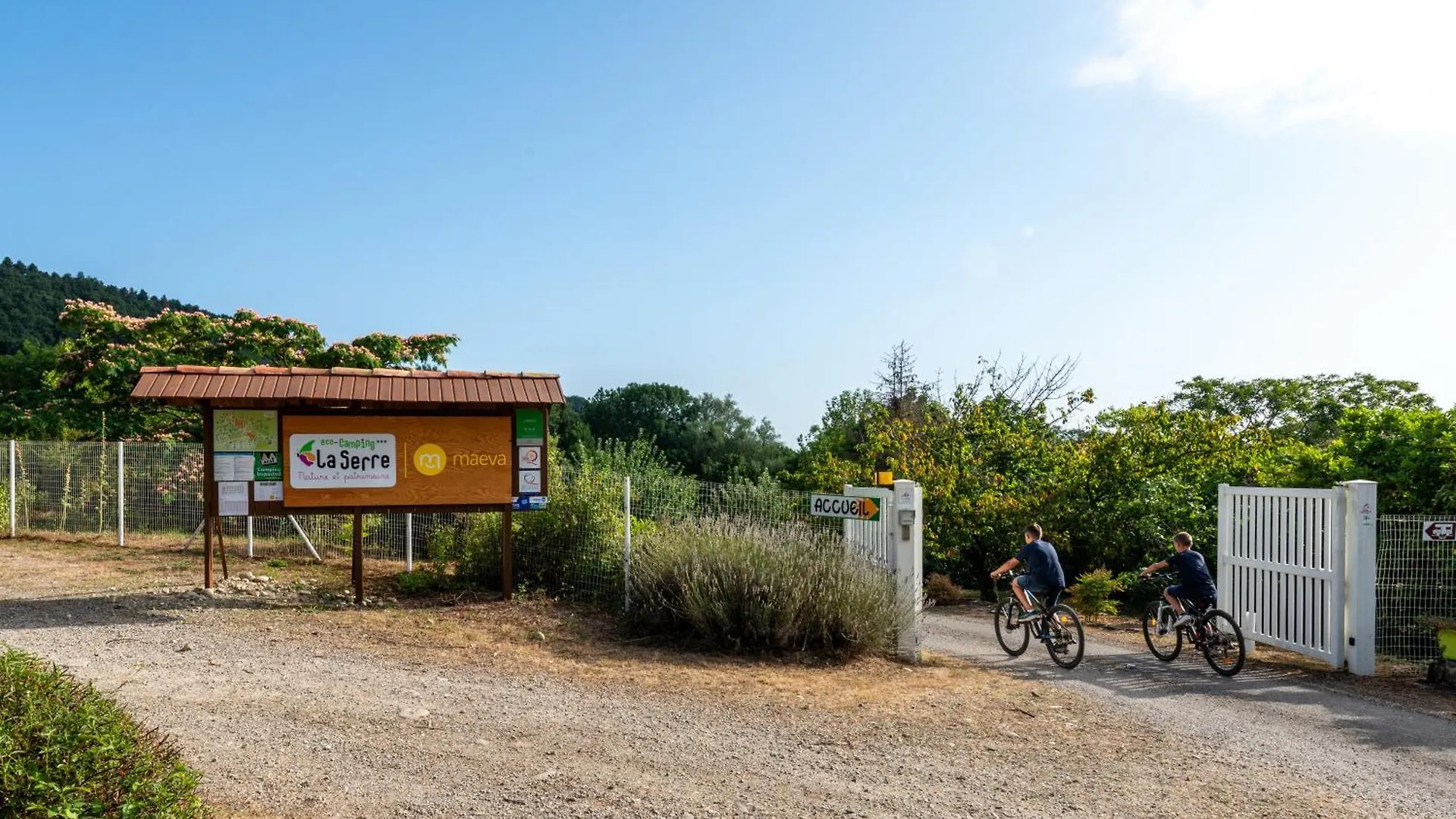 Camping Maeva Respire La Serre Aigues-Vives  France