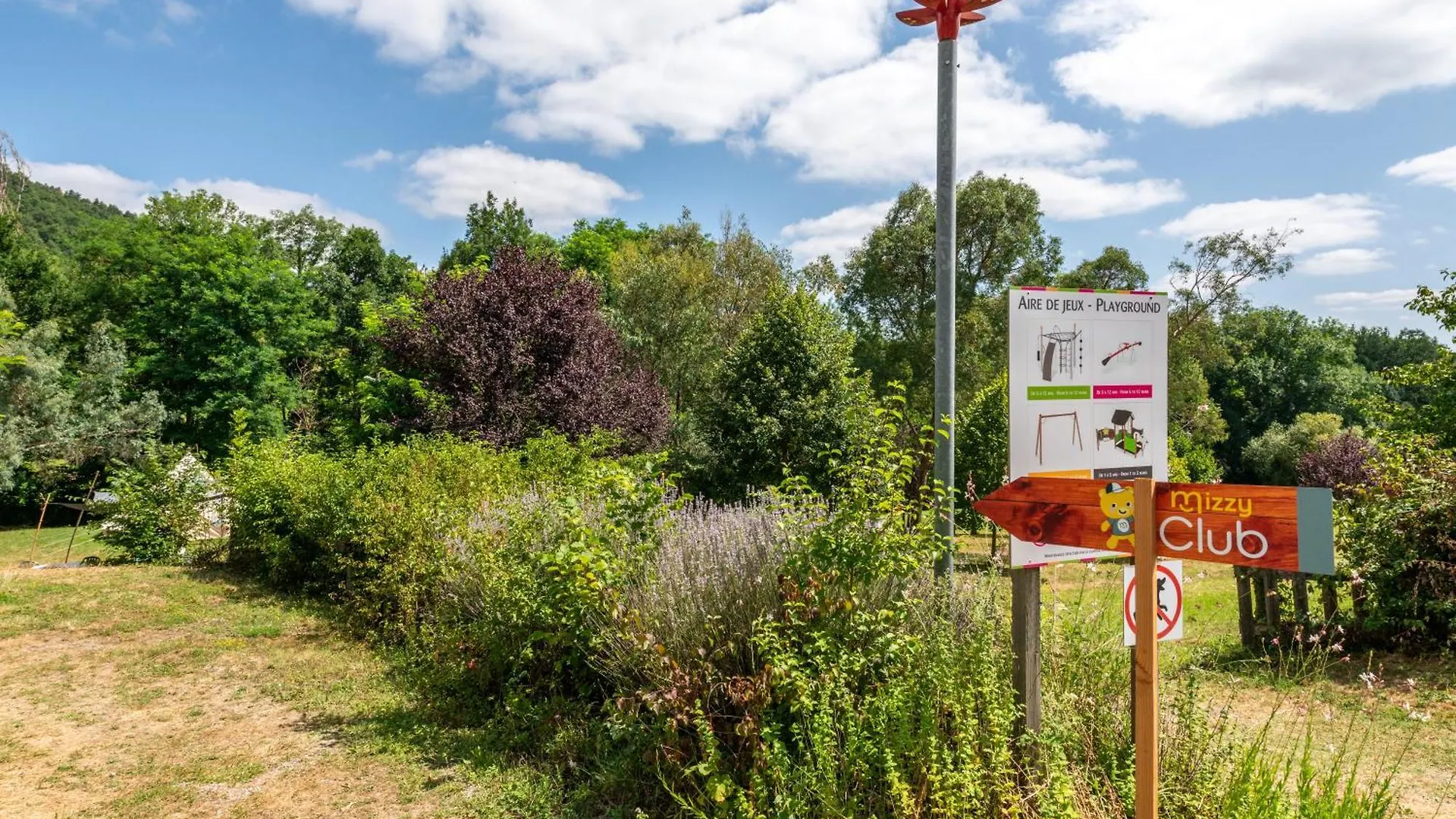 Camping Maeva Respire La Serre Aigues-Vives  Aigues-Vives (Ariege)