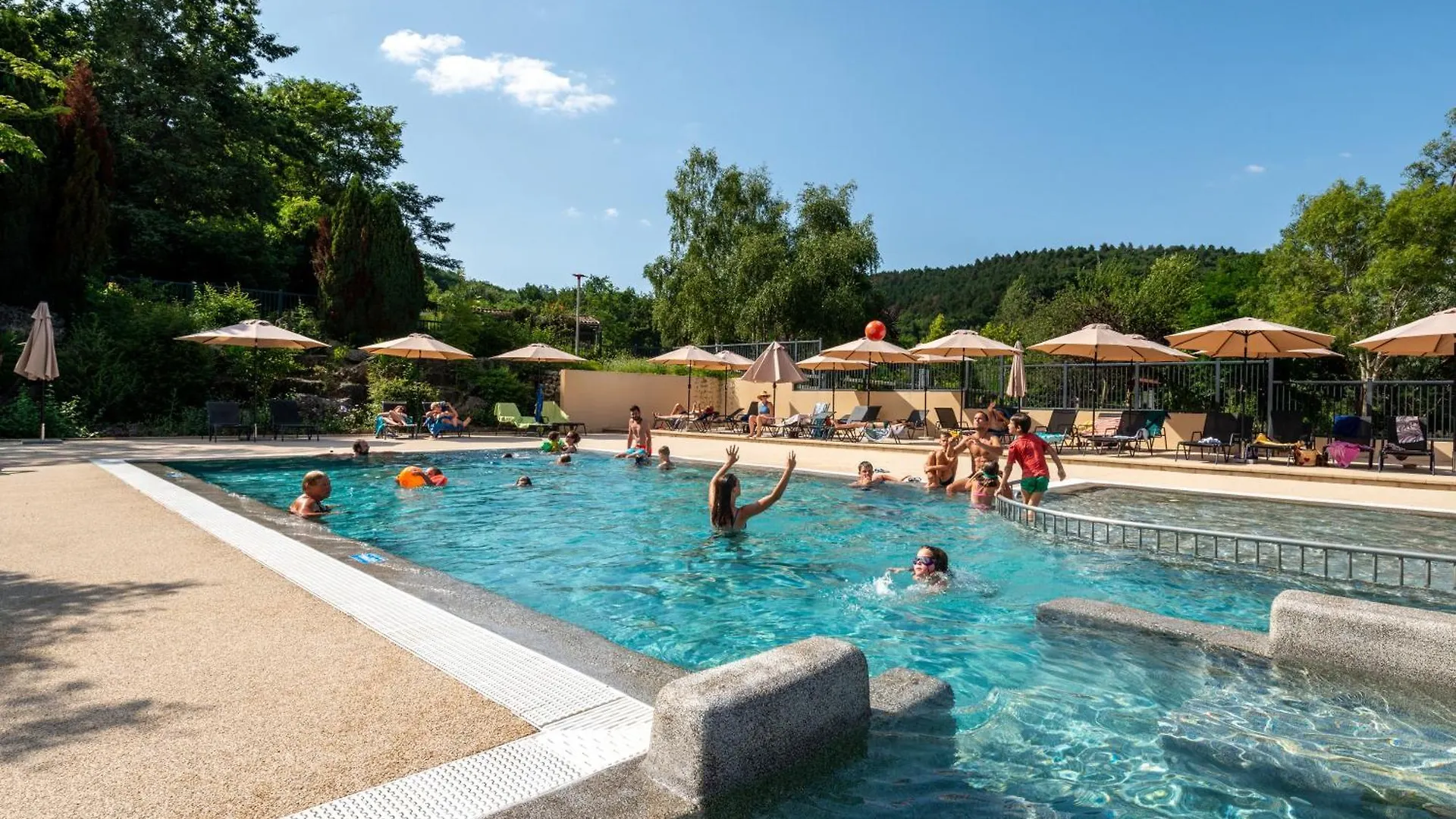 Camping Maeva Respire La Serre Aigues-Vives