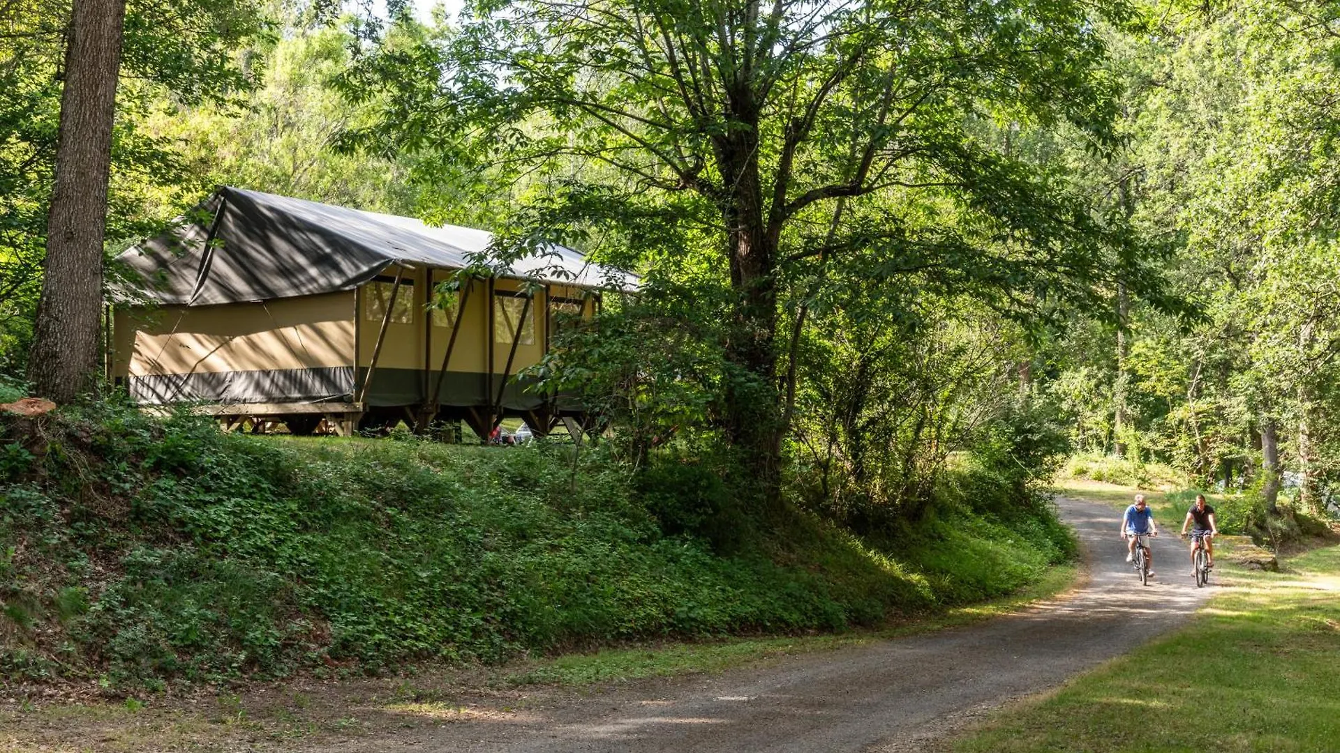 Camping Maeva Respire La Serre Aigues-Vives  Aigues-Vives (Ariege)